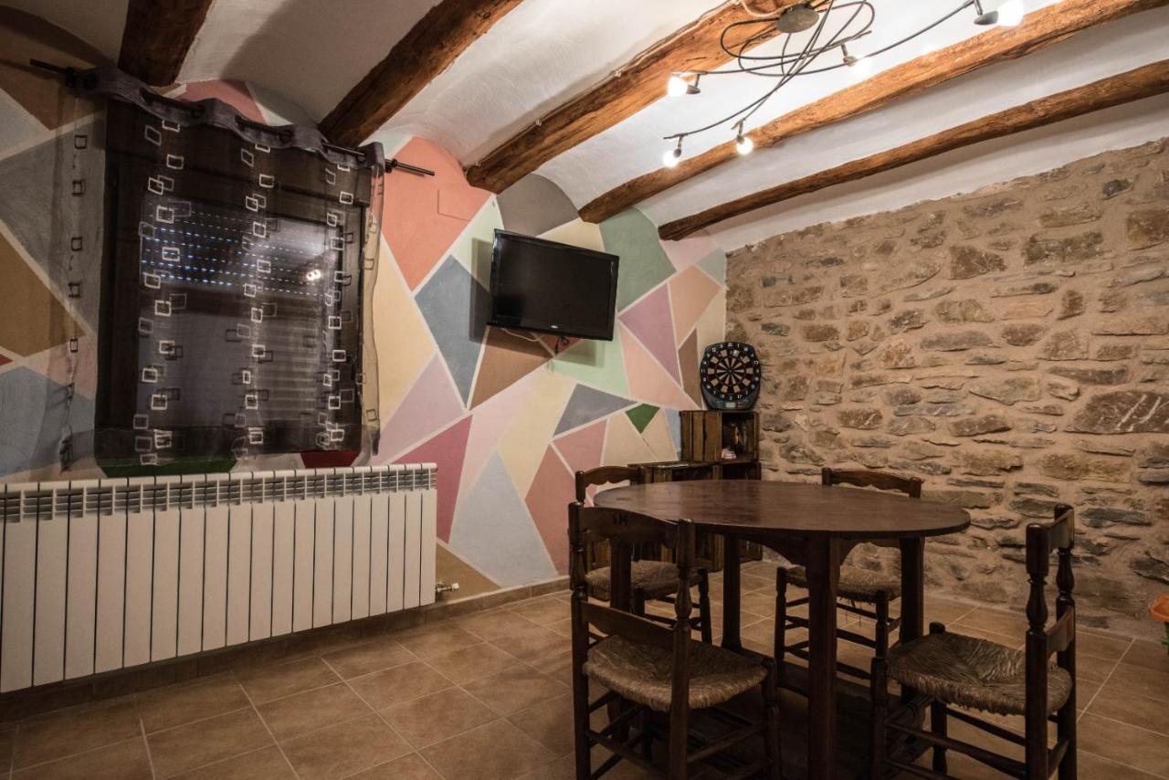Masia Nicolas Cella Buitenkant foto